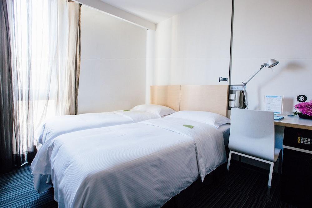 Just Sleep - Lin Sen Hotel Taipei Bagian luar foto